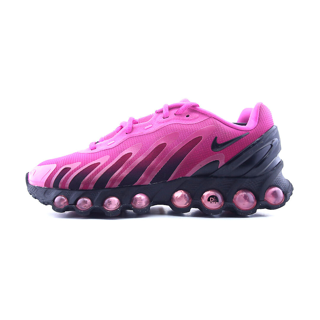 NIKE AIR MAX DN8