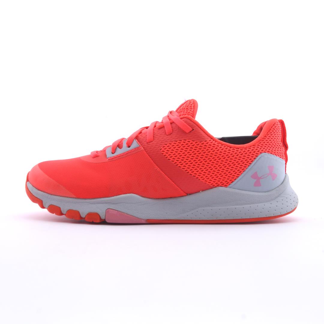 UNDER ARMOUR TRIBASE EDGE