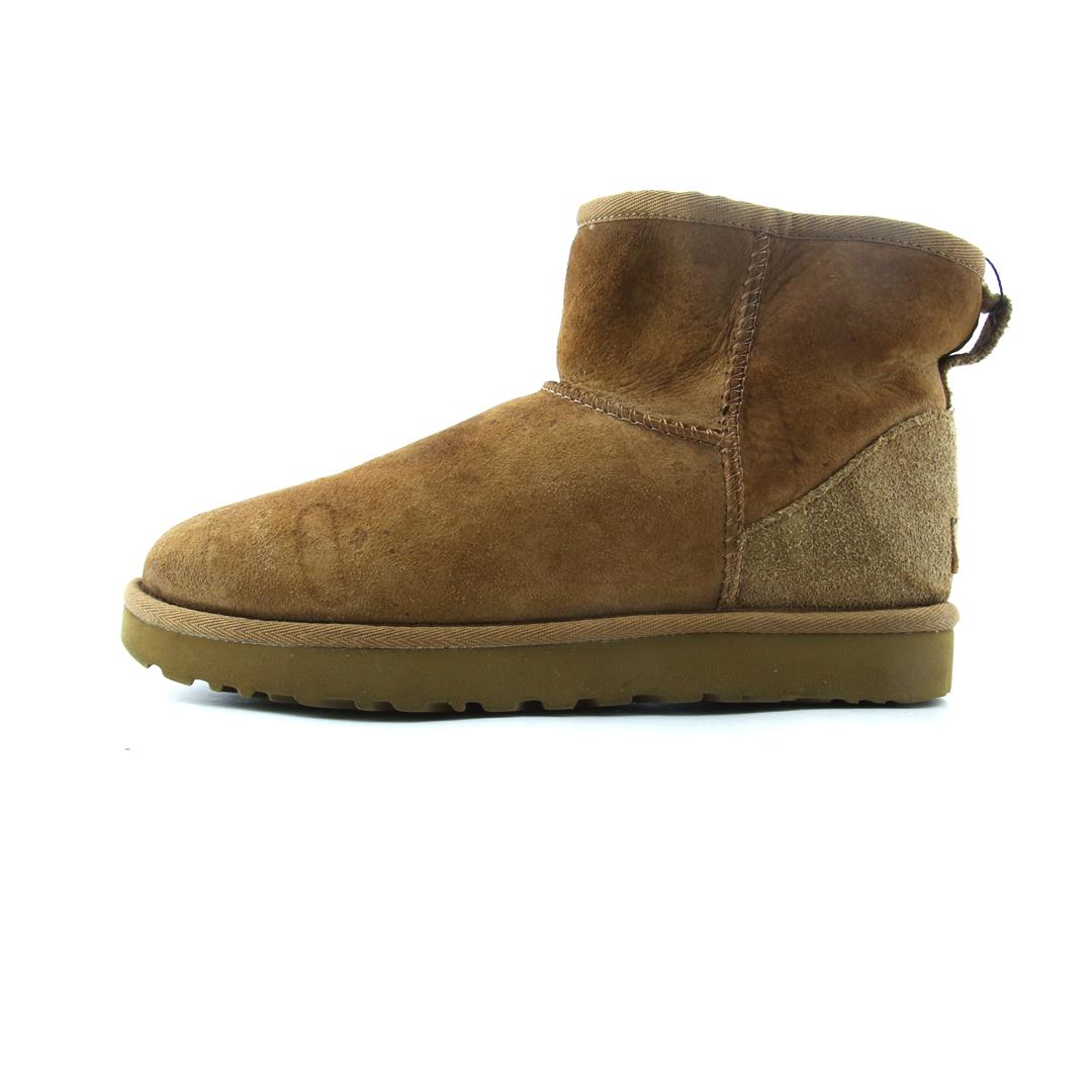 UGG CLASSIC MINI II
