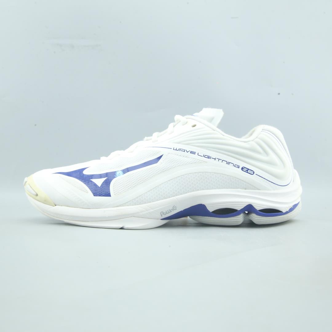 MIZUNO WAVE LIGHTNING Z6