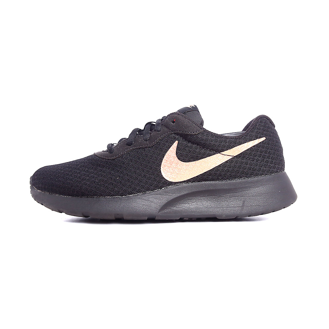 NIKE TANJUN