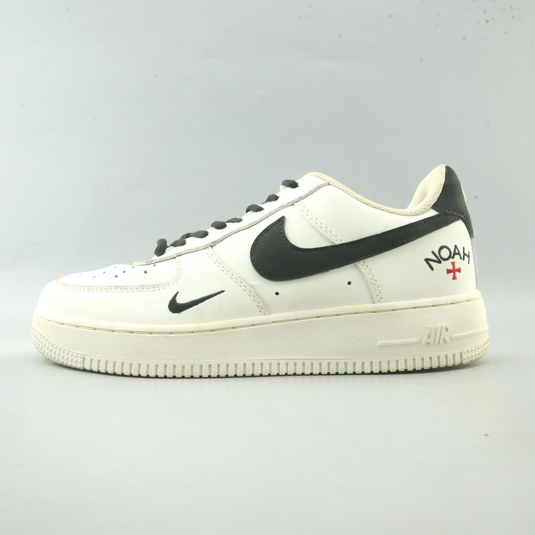 NIKE AIR FORCE 1 LOW '07