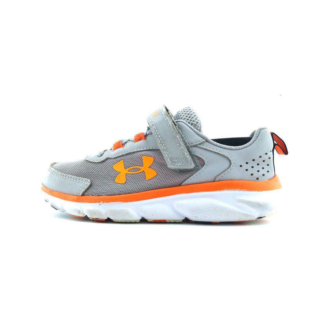 UNDER ARMOUR CHARGED ASSERT 9