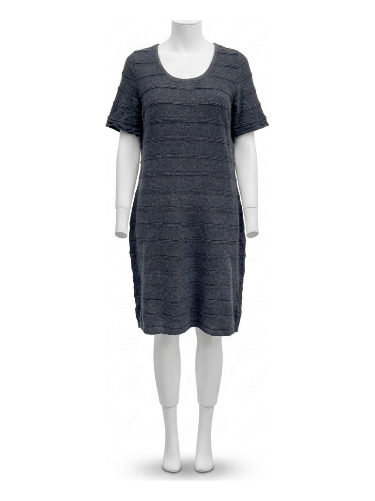 Preloved Calvin Klein women's dress, size M, on a mannequin