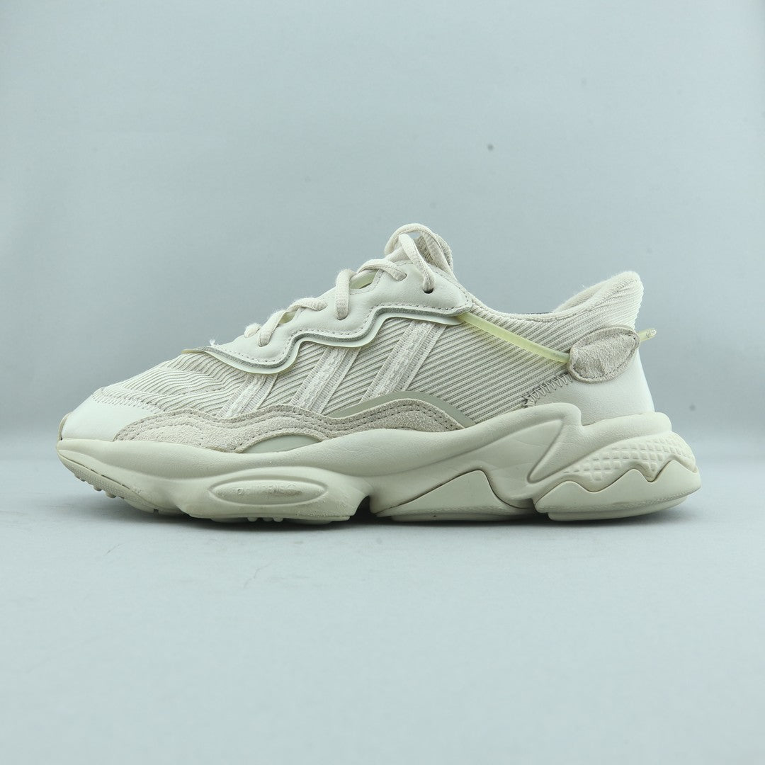 ADIDAS OZWEEGO