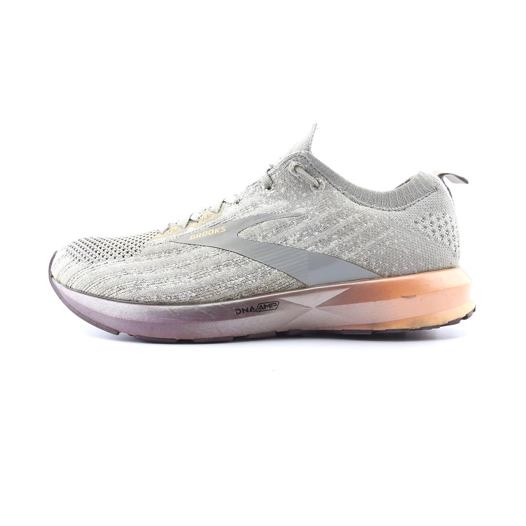 BROOKS LEVITATE 3