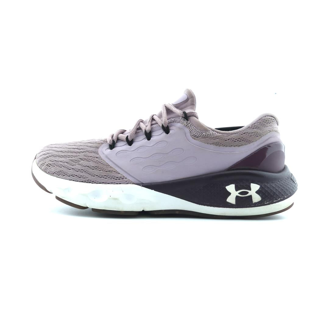 UNDER ARMOUR CHARGED VANTAGE