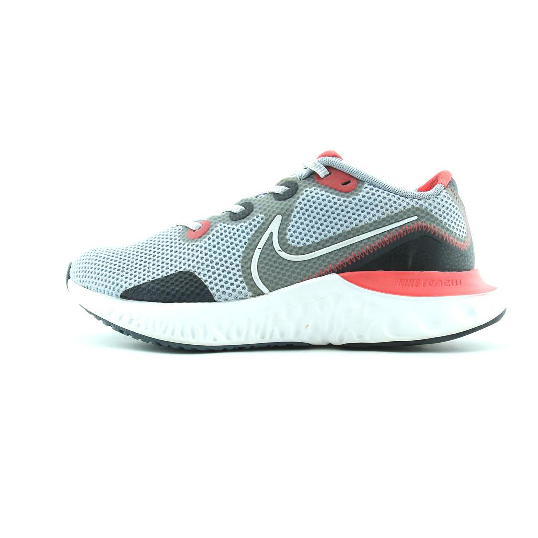 NIKE RENEW REACT
