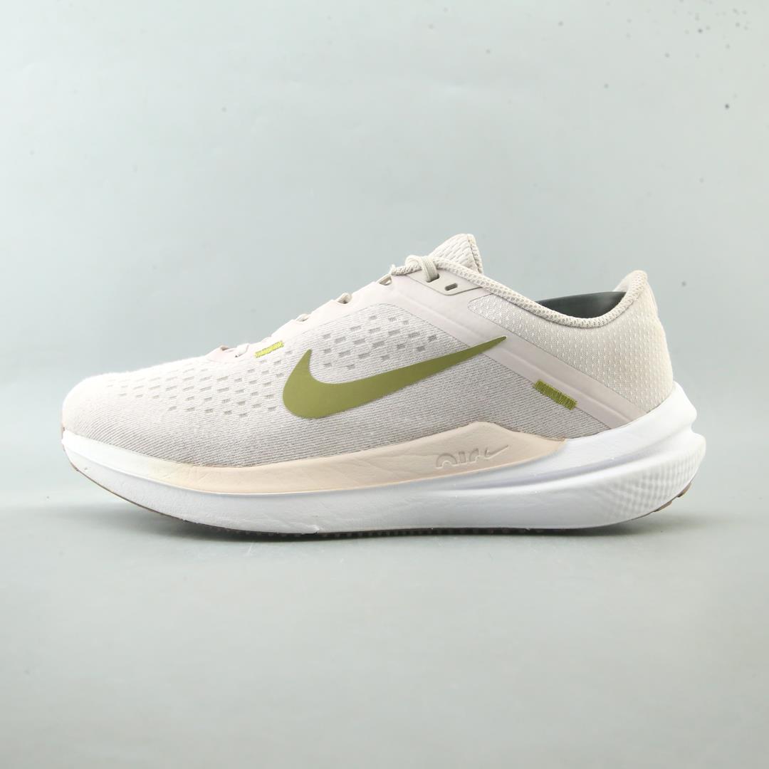 NIKE WINFLO 10