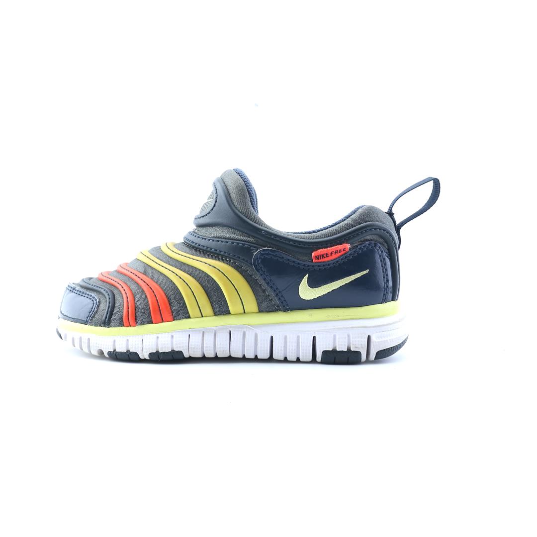 NIKE DYNAMO FREE
