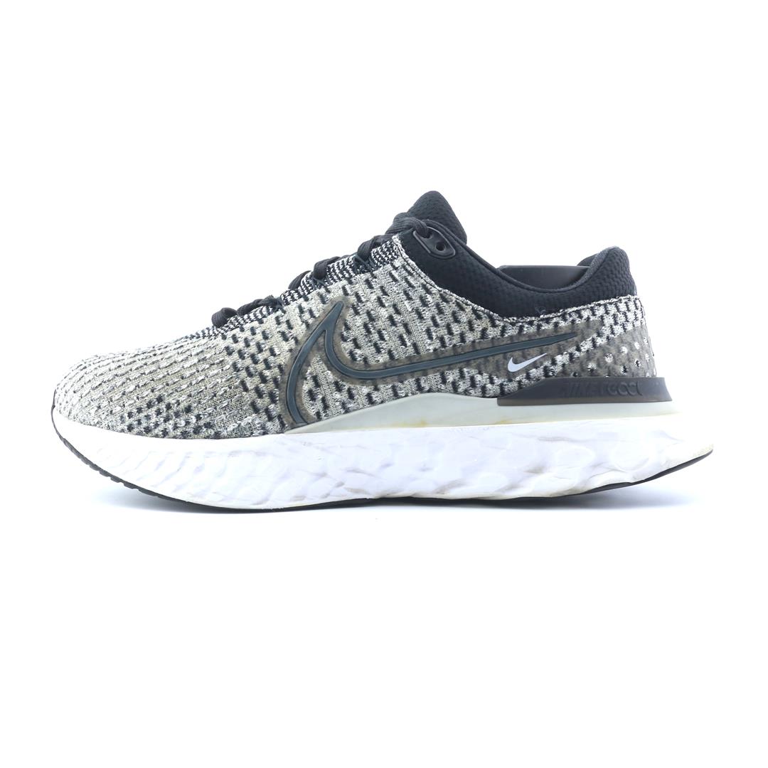 NIKE REACT INFINITY RUN 3
