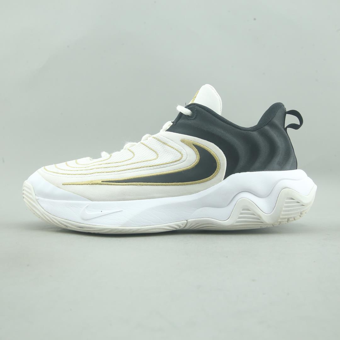NIKE GIANNIS IMMORTALITY 4