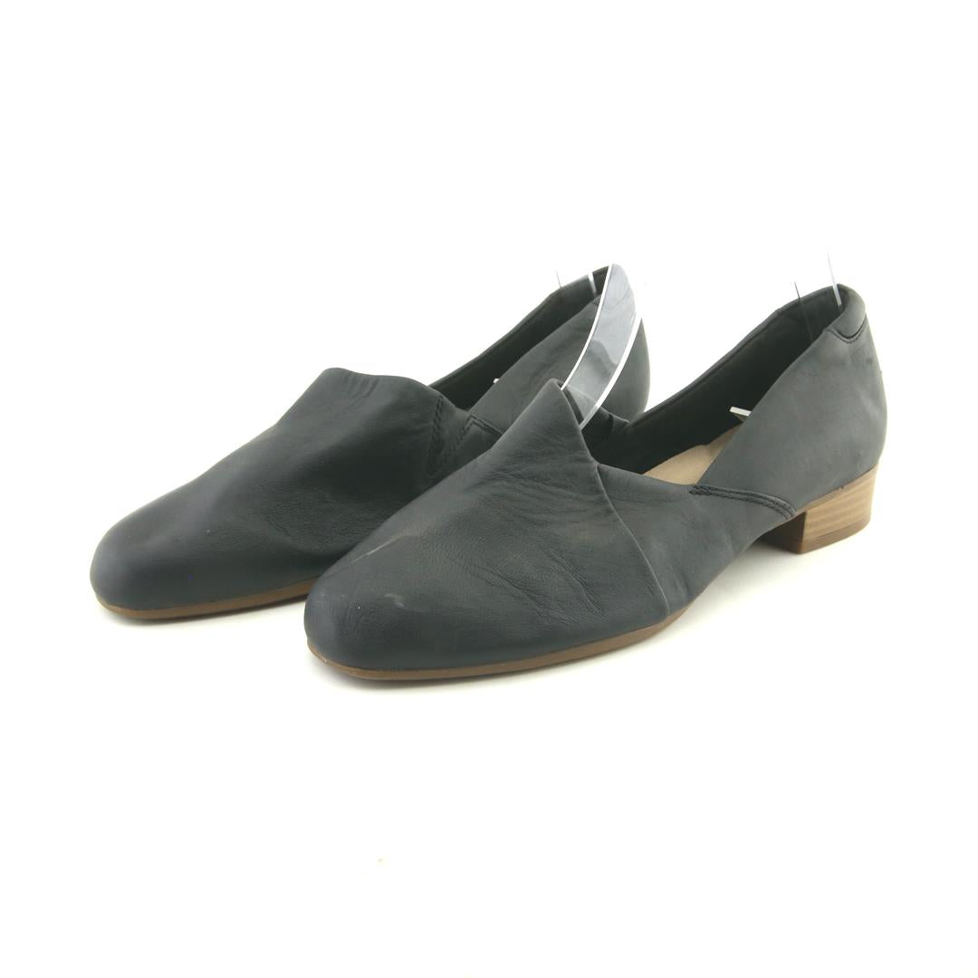 CLARKS COLLECTION