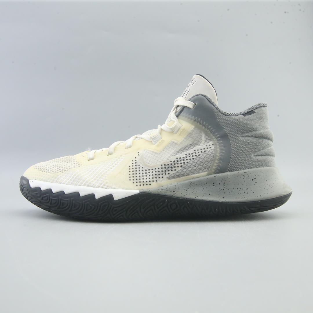NIKE KYRIE FLYTRAP 5