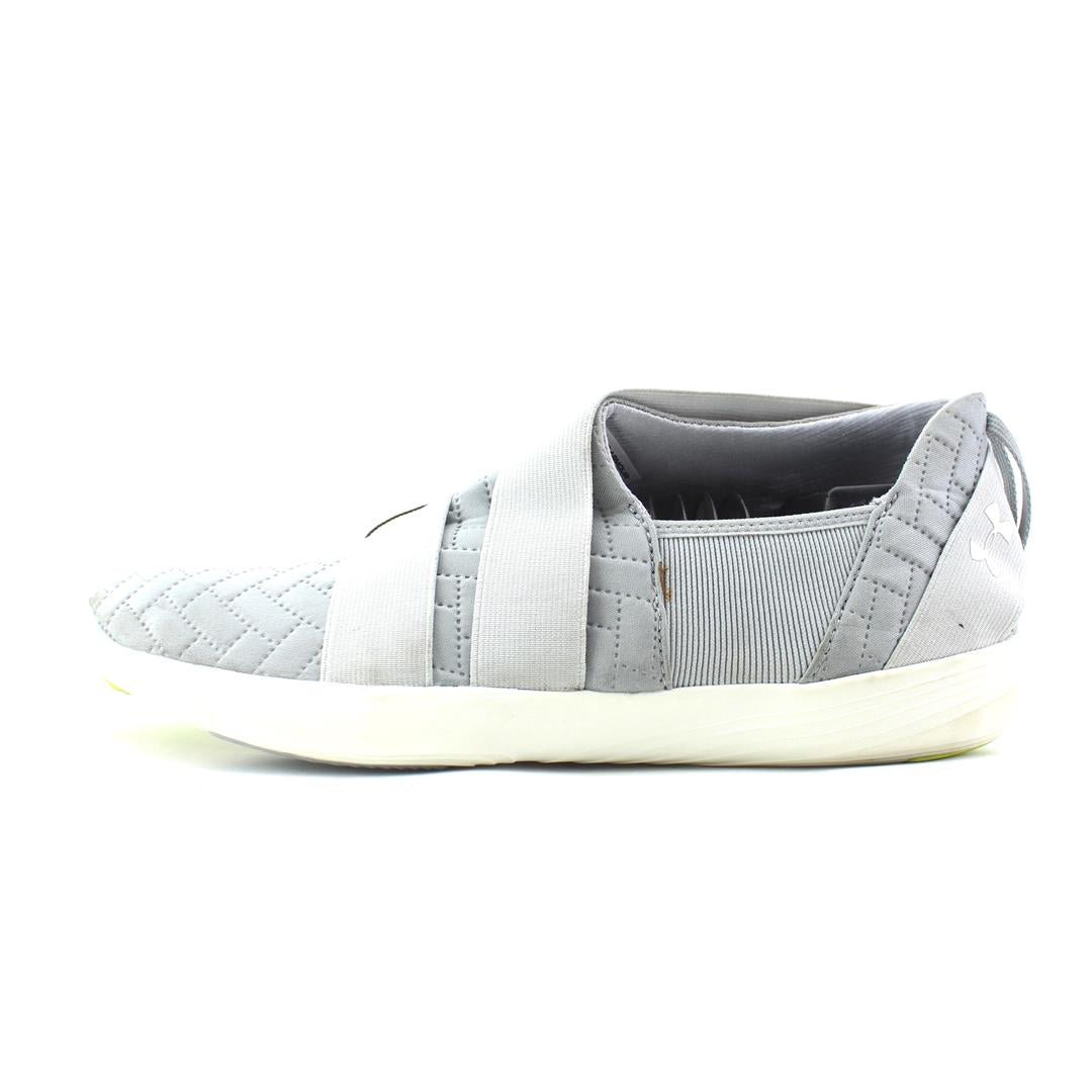 UNDER ARMOUR STREET PRECISION