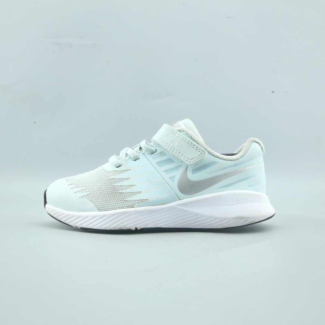 NIKE STAR RUNNER