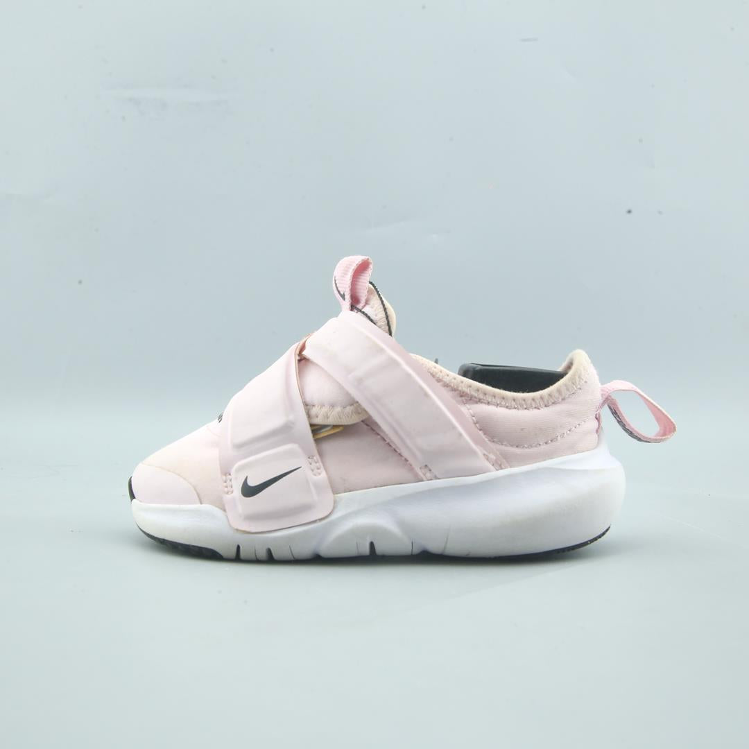 NIKE FLEX ADVANCE