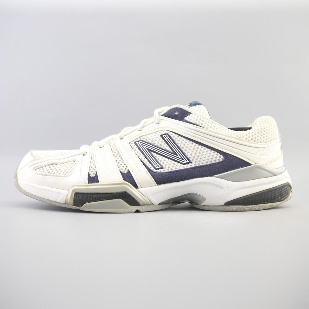 NEW BALANCE 1005