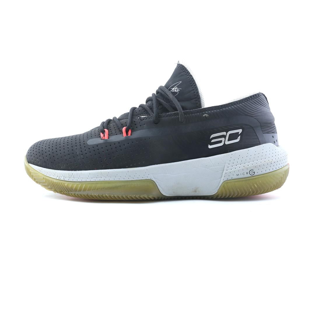 UNDER ARMOUR CURRY 3ZER0 3