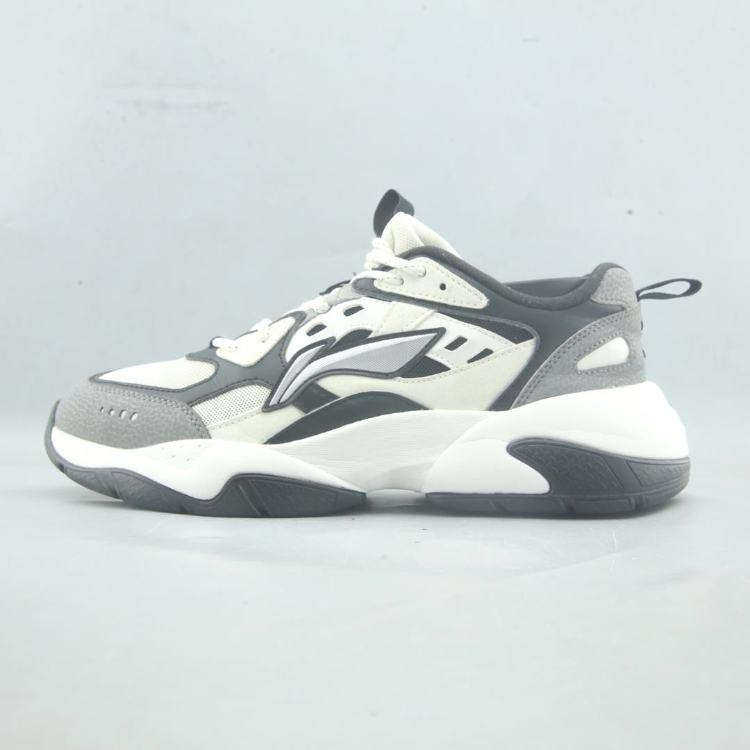 LI-NING SKYLARK