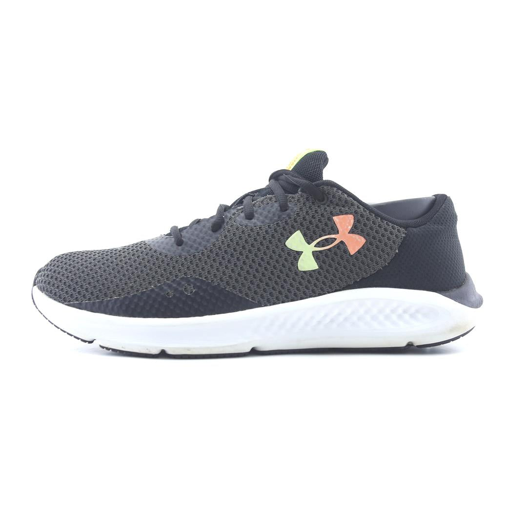 UNDER ARMOUR CHARGED PURSUIT