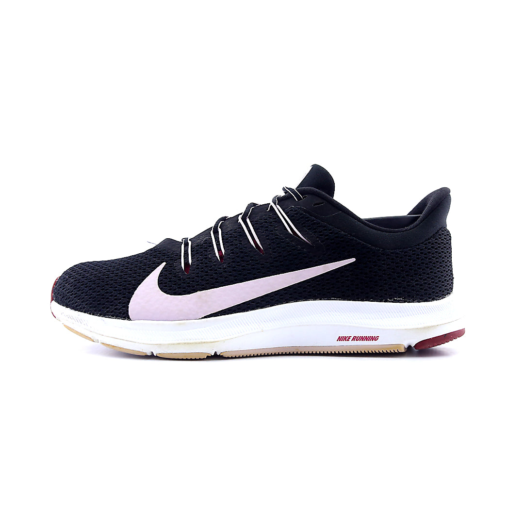 NIKE QUEST 2