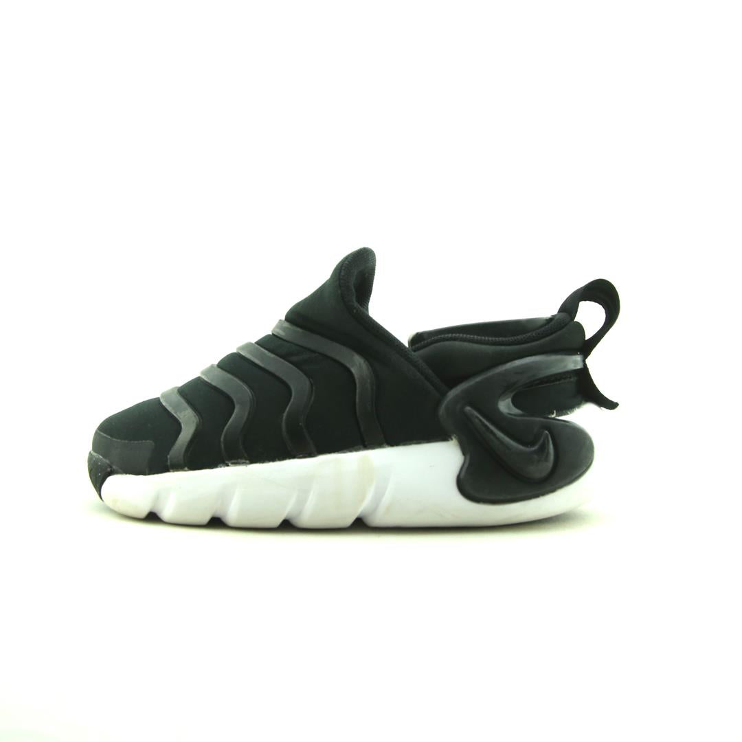 NIKE DYNAMO GO
