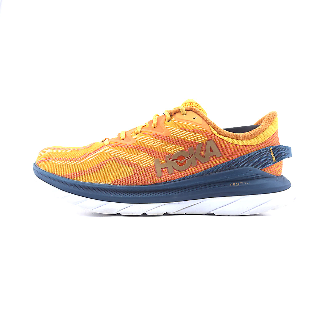 HOKA ONE ONE MACH SUPERSONIC