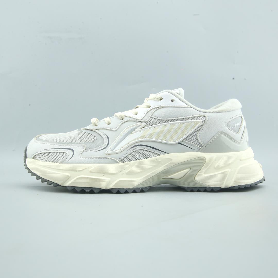 LI-NING BREATHABLE LIGHTWEIGHT LOW-TOP