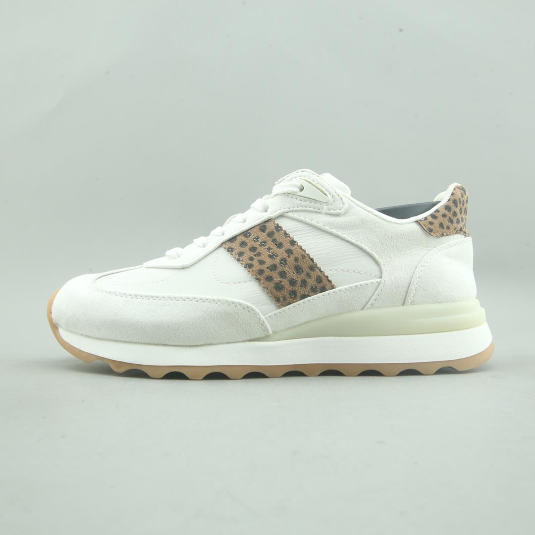 STEVE MADDEN .