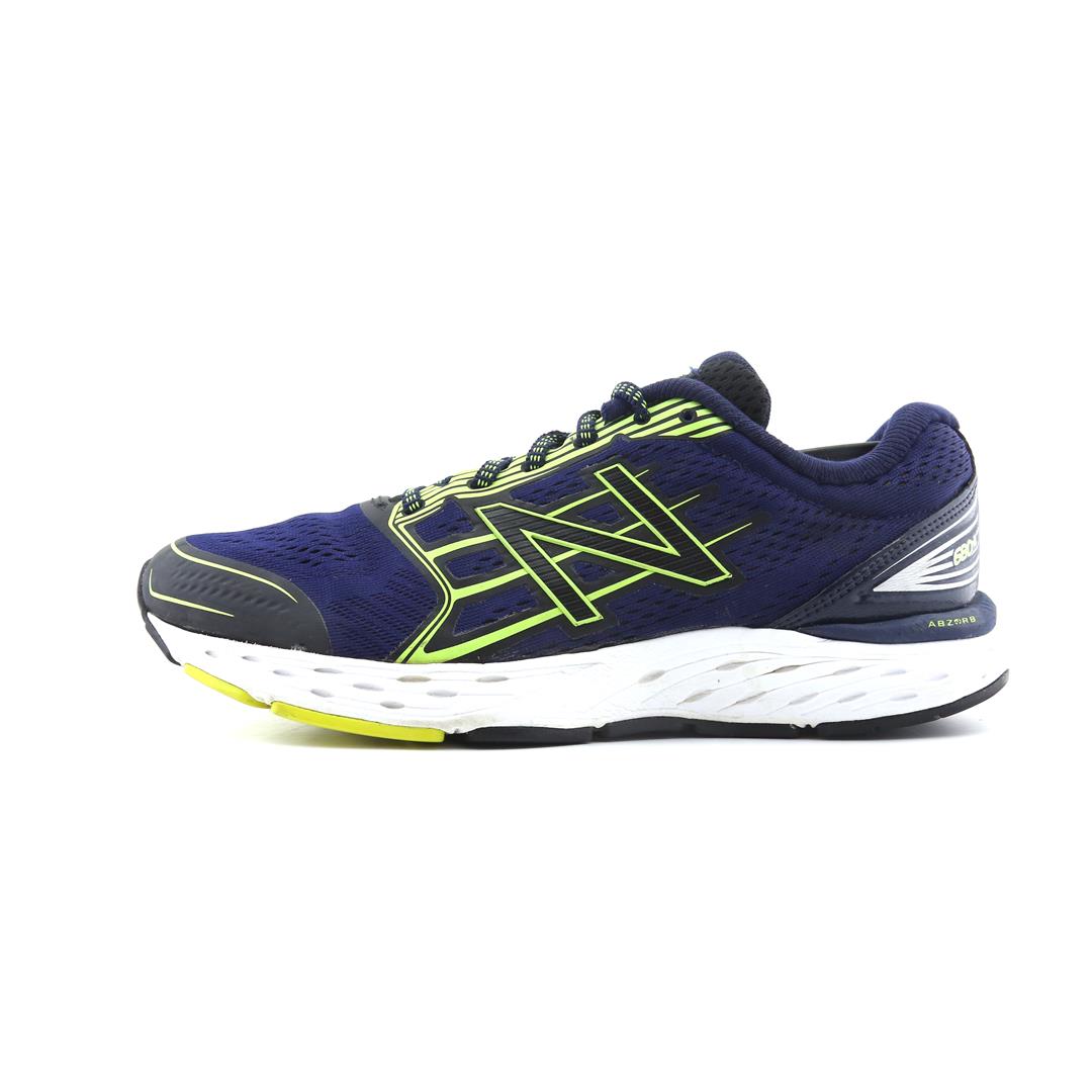 ASICS 680V5