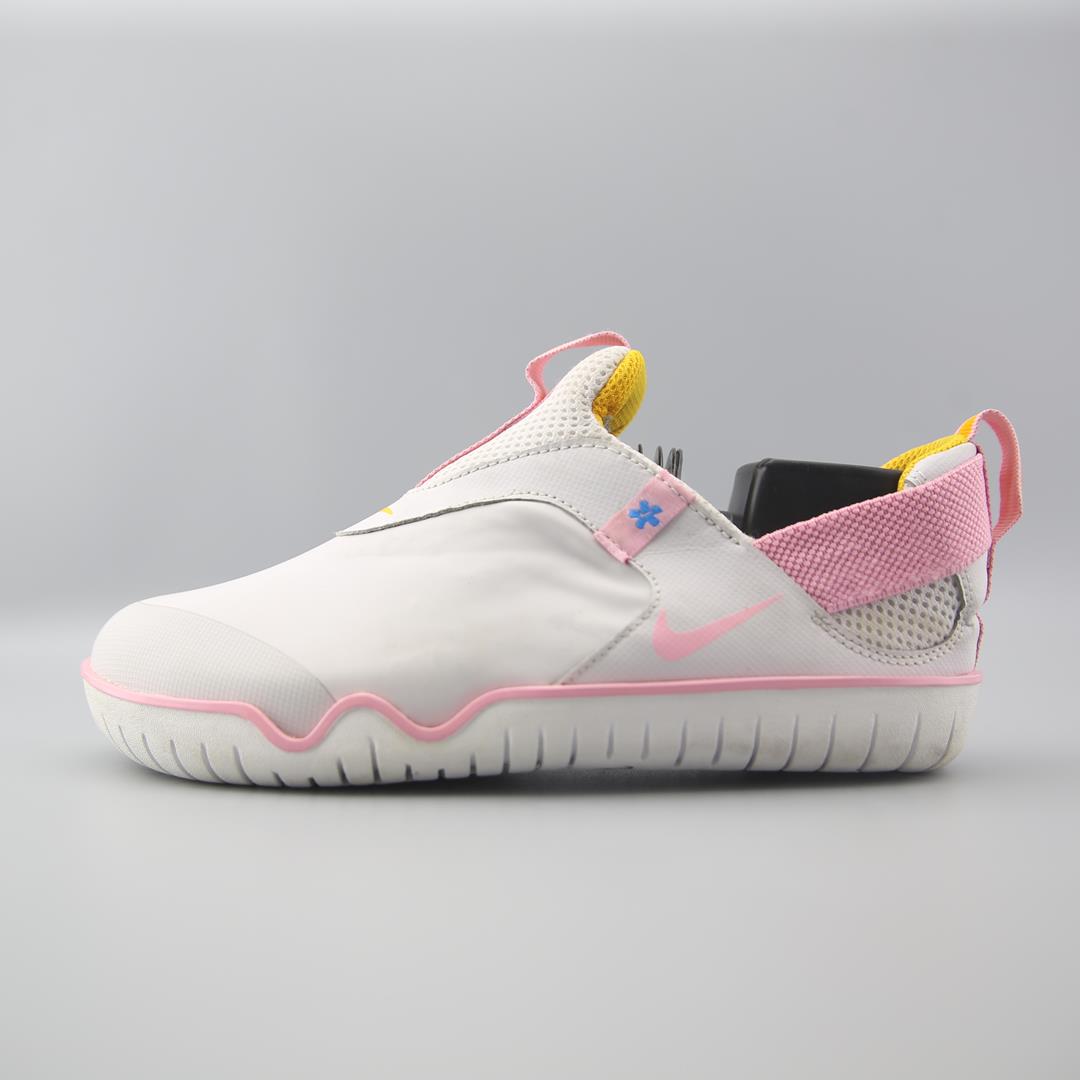 nike air zoom with strap