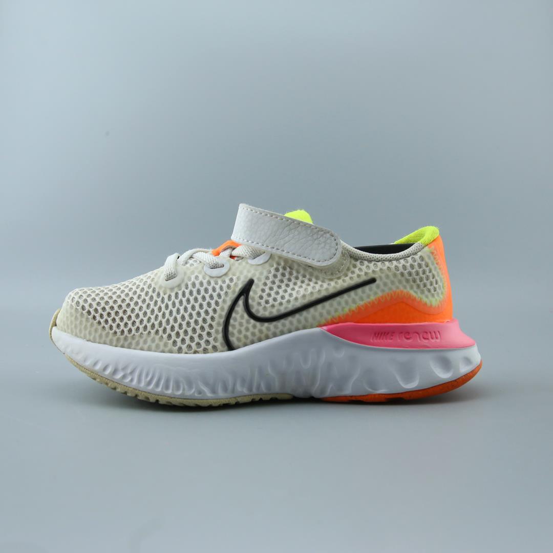 NIKE RENEW RUN