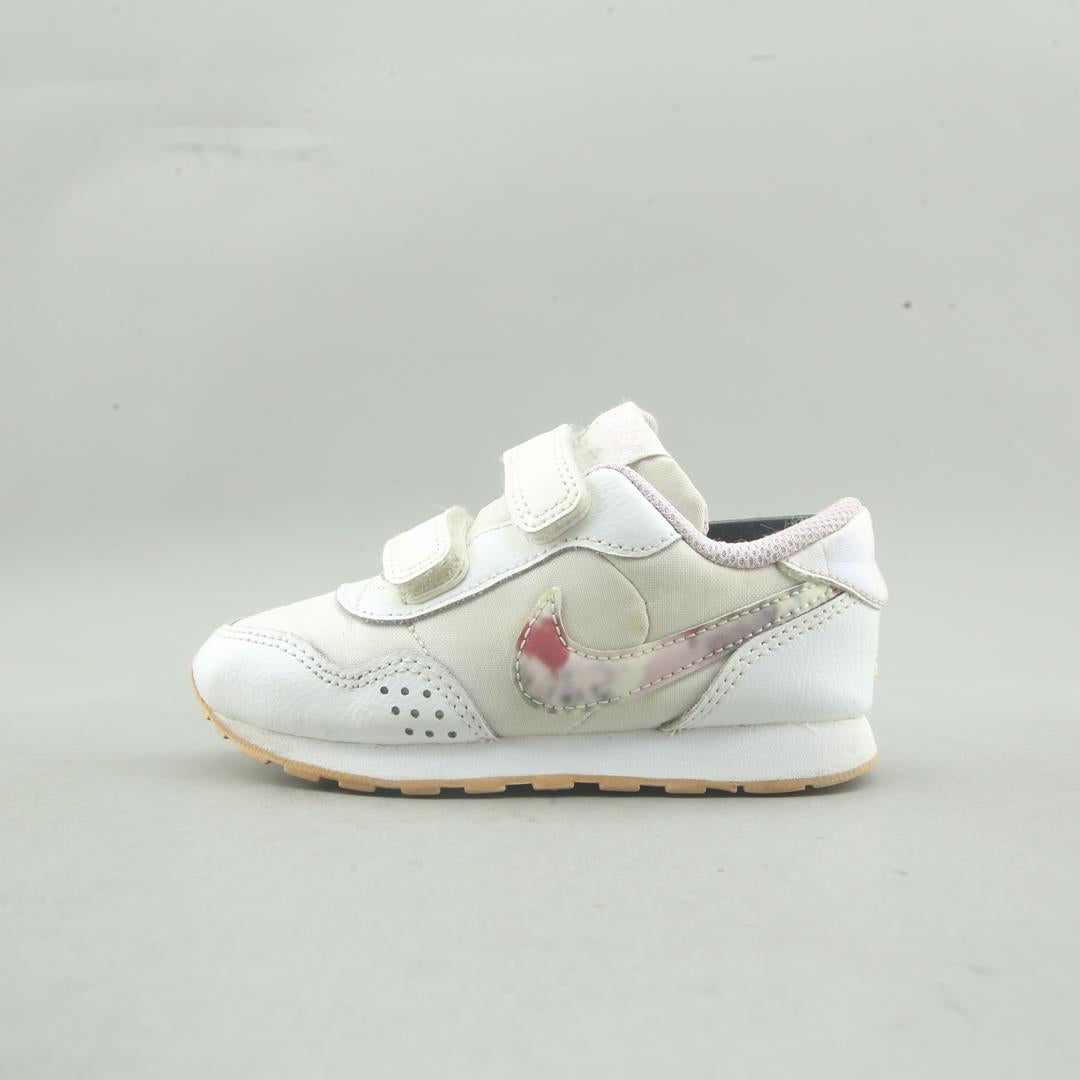 NIKE MD RUNNER