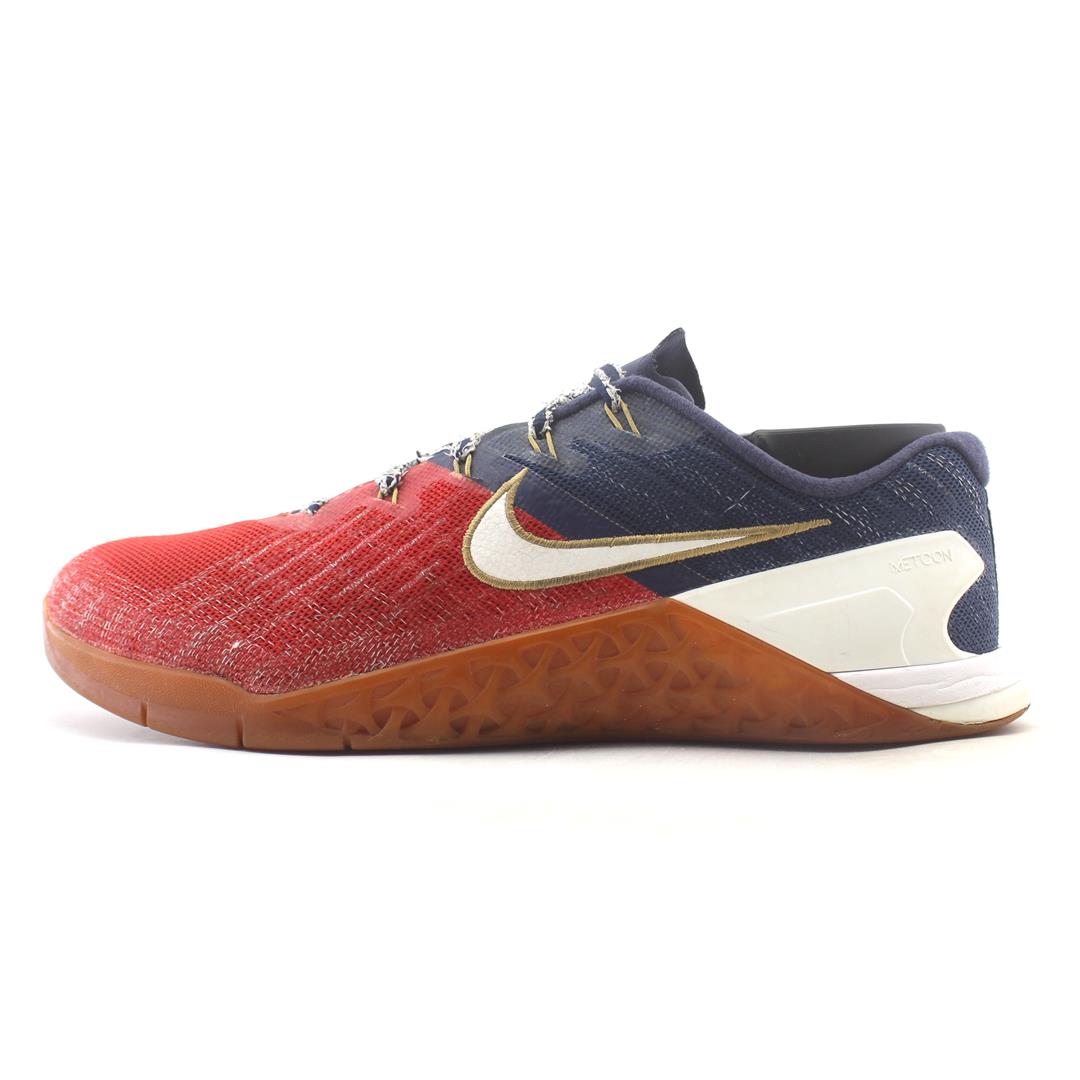 nike metcon red white and blue