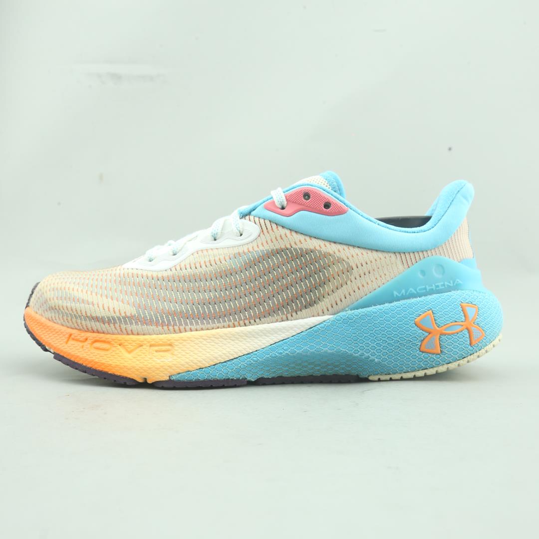 UNDER ARMOUR HOVR MACHINA BREEZE