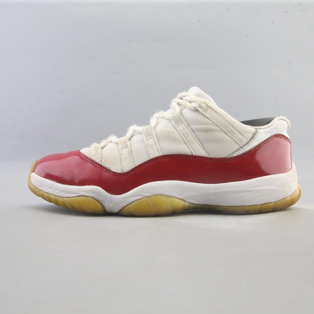JORDAN 11 RETRO LOW