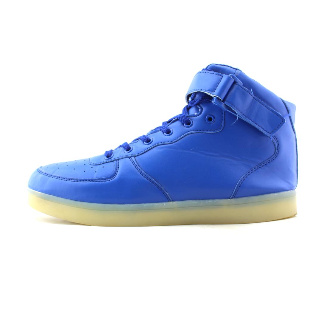 HOVERKICKS .