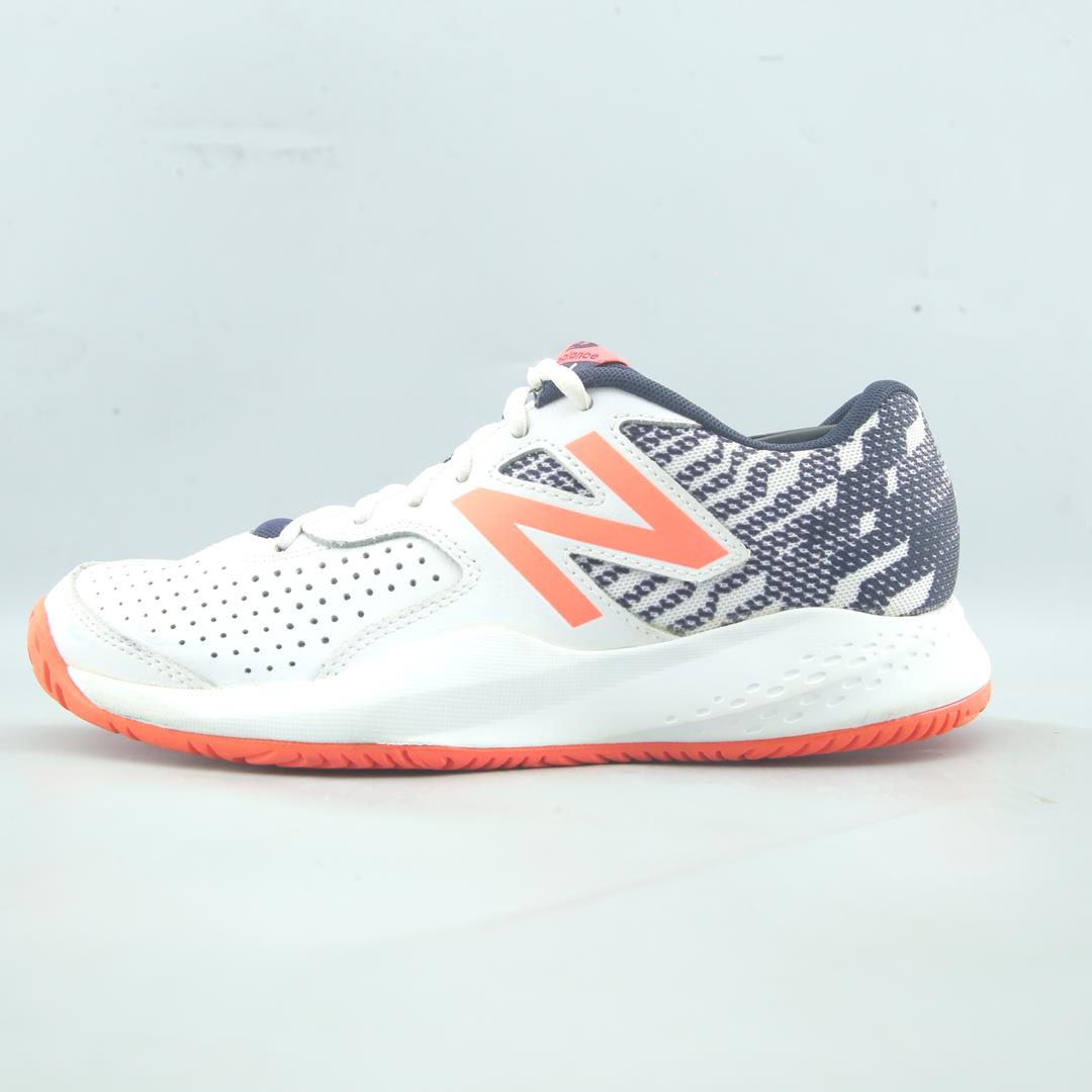 NEW BALANCE 696V3