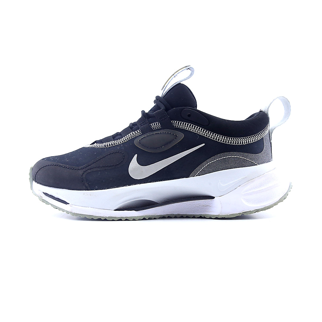 NIKE SPARK