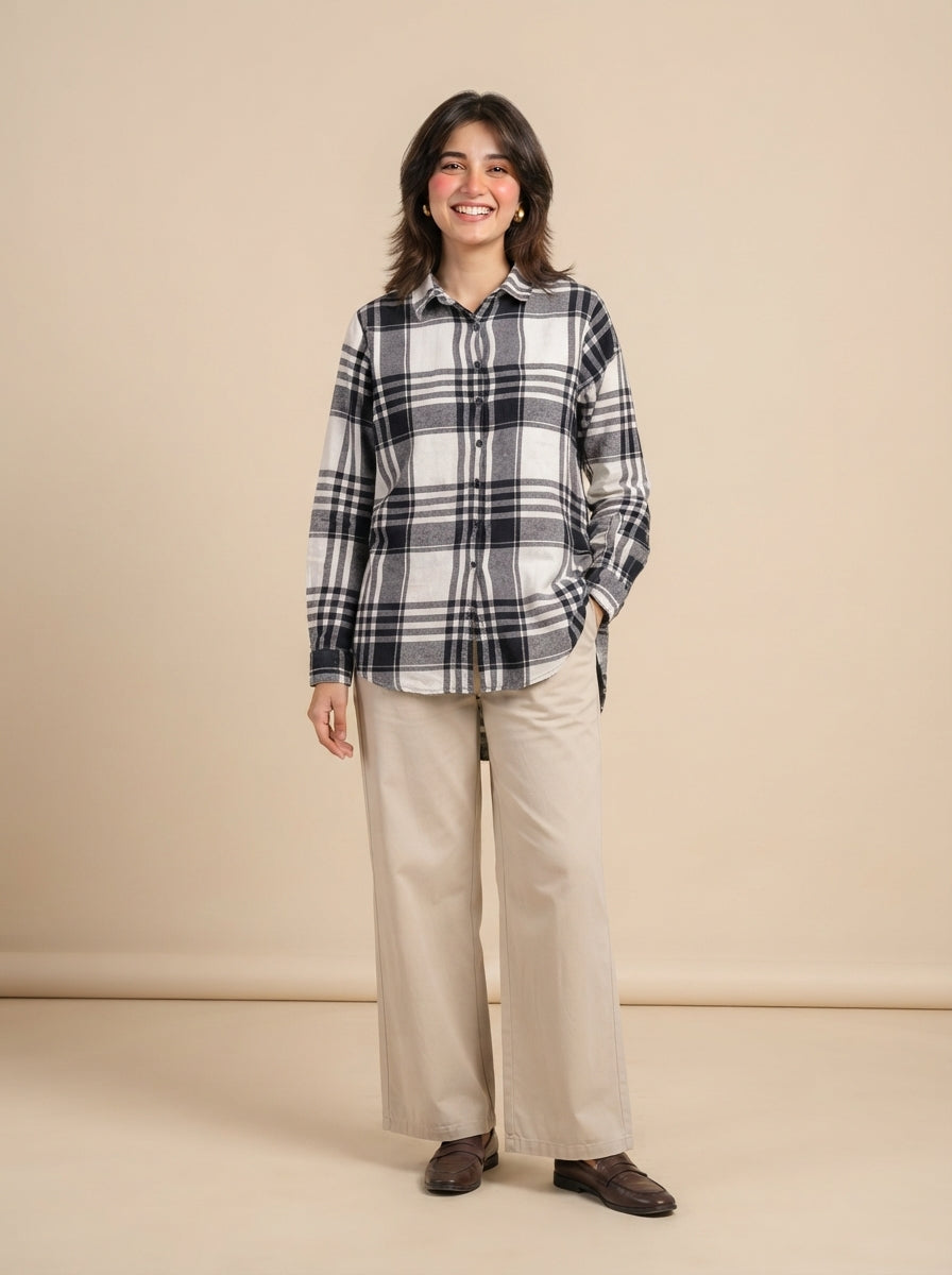 Preloved G.H. Bass & Co. women's flannel shirt, size L, worn by a model, styled