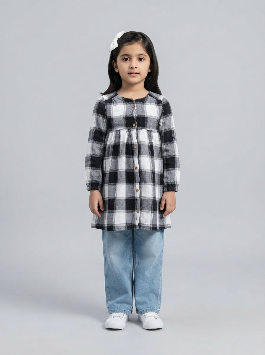 Preloved Old Navy toddler girls' dress, size 4-5Y, worn by a model, styled