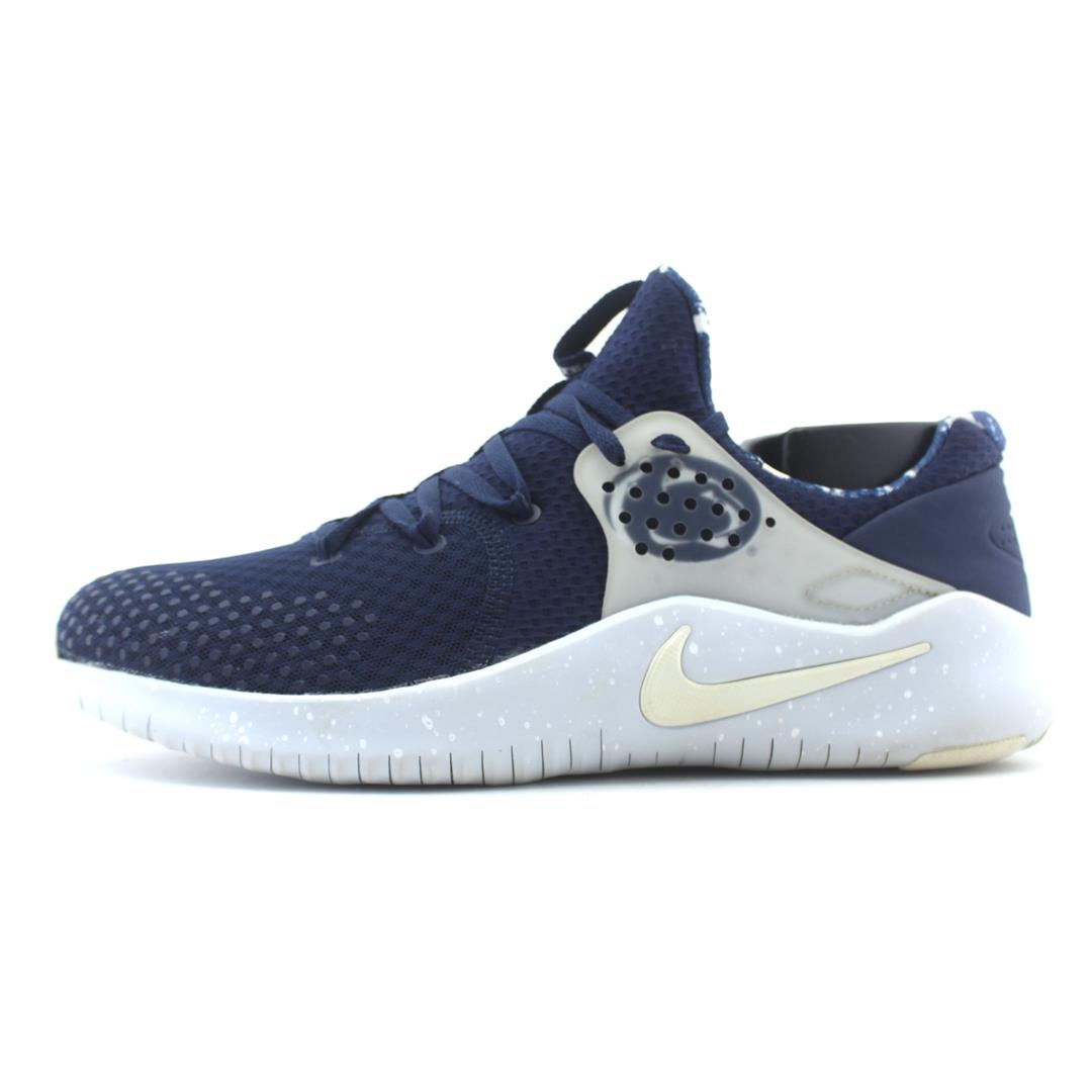 NIKE FREE TR V8