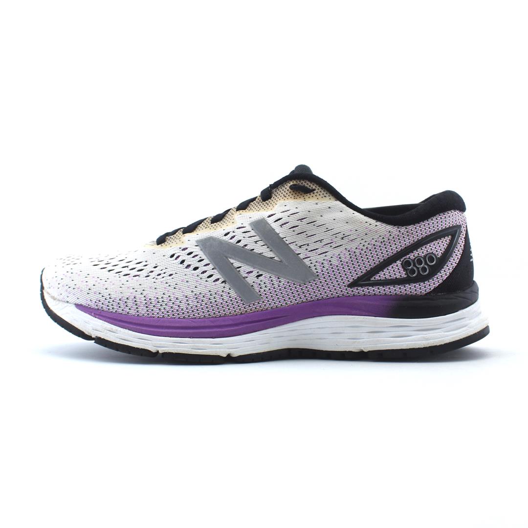 NEW BALANCE 880V9