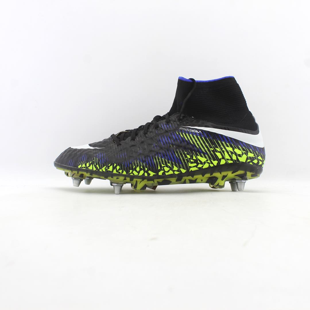 nike hypervenom size 4