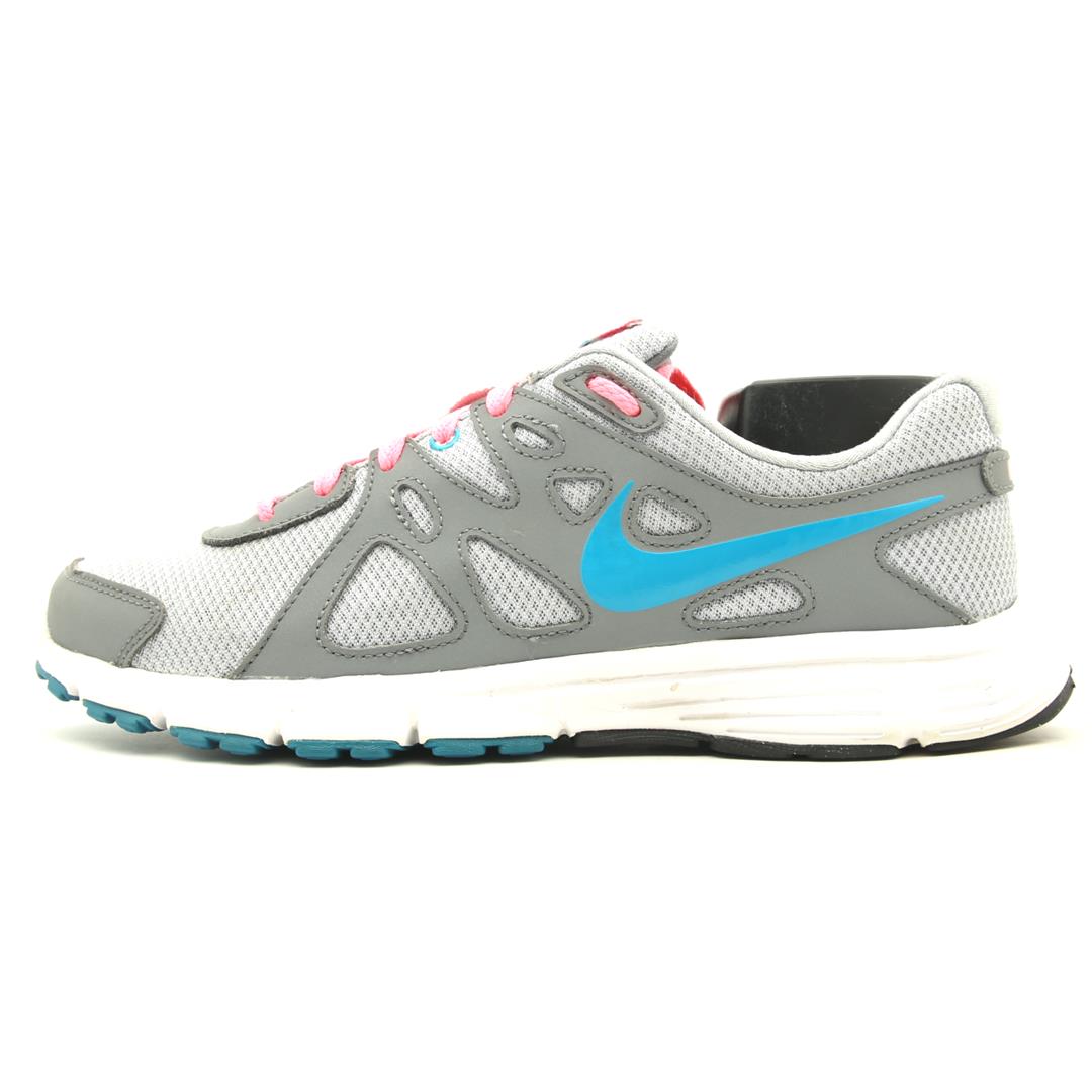 NIKE REVOLUTION 2