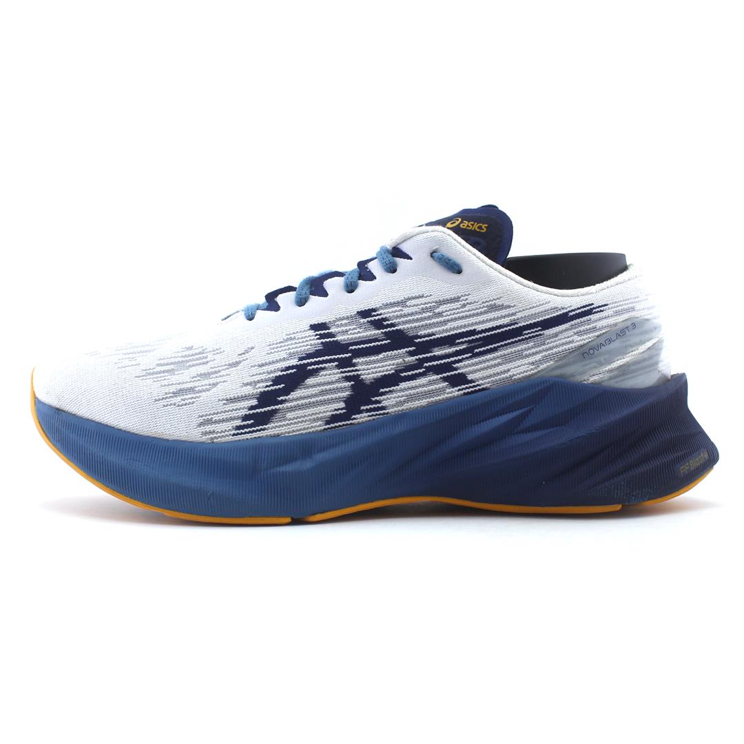 ASICS NOVABLAST 3