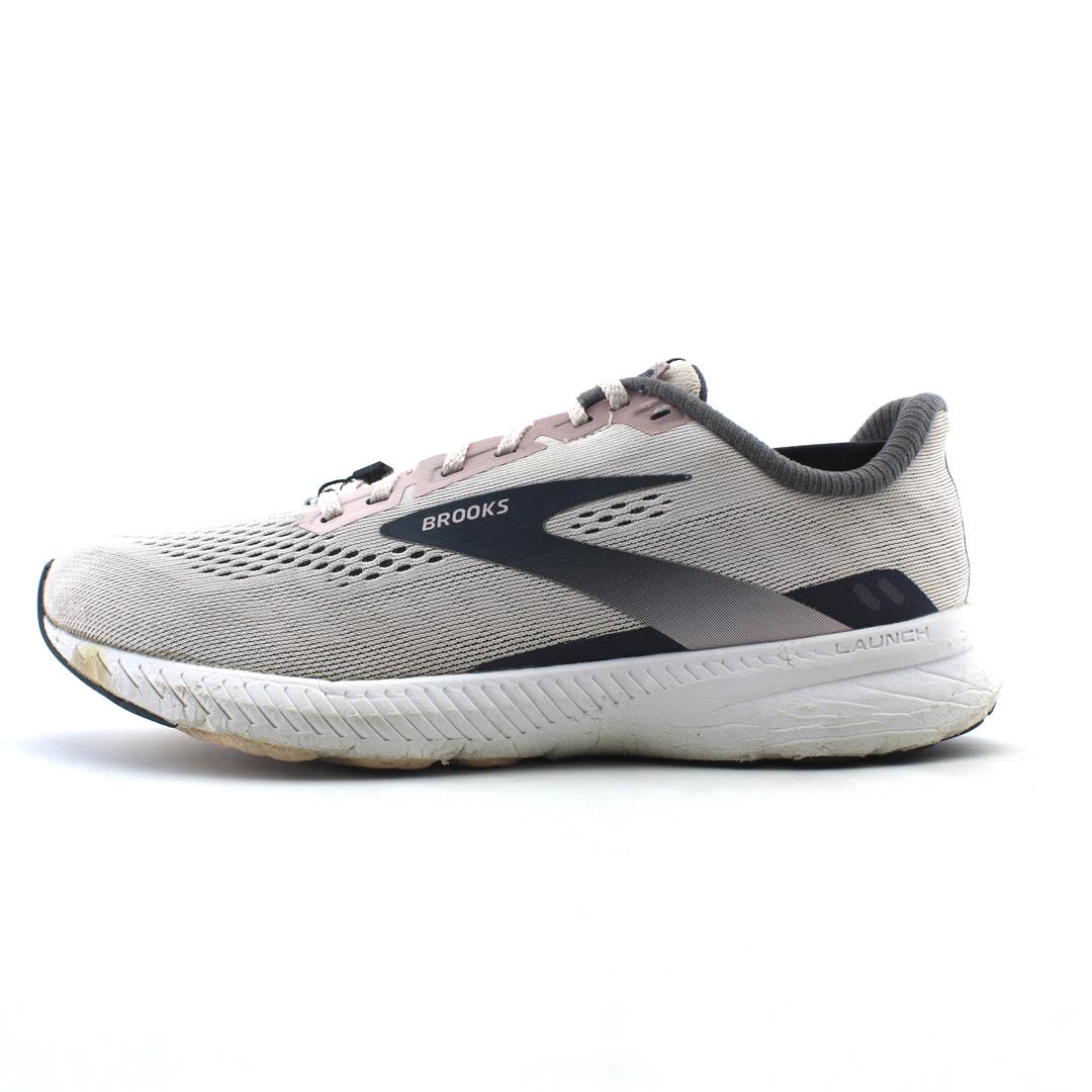 BROOKS LAUNCH 8