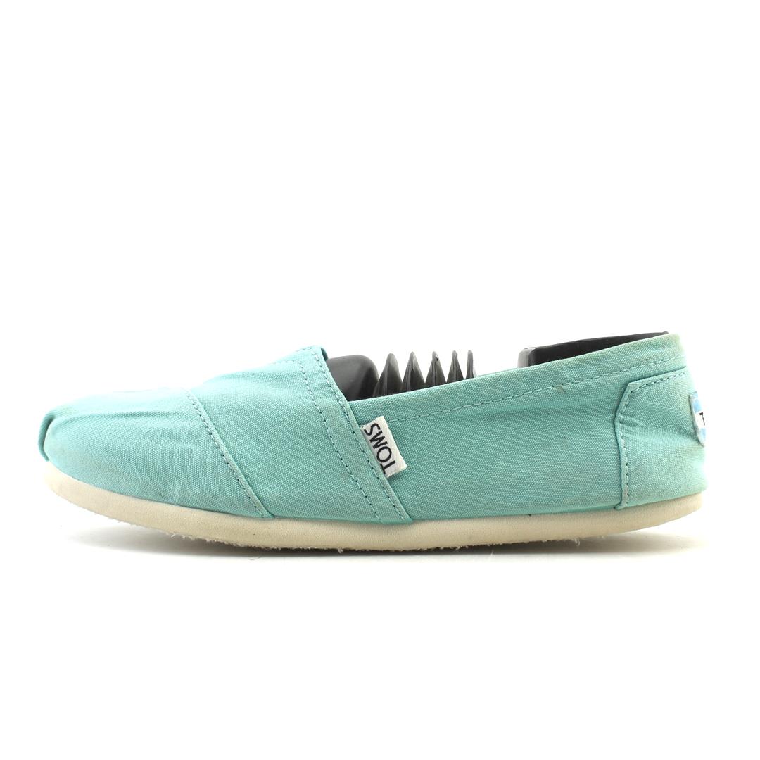 TOMS .