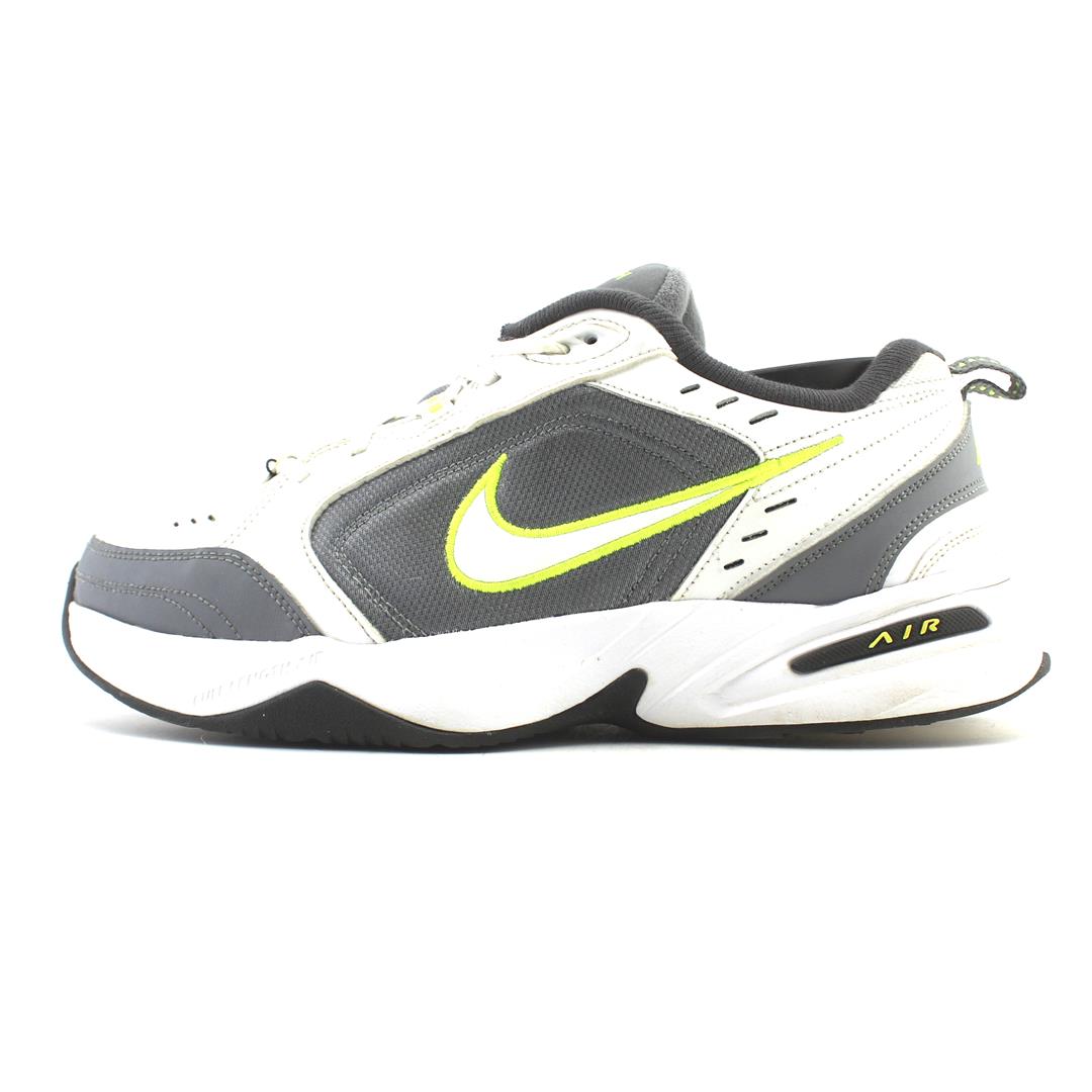 NIKE AIR MONARCH IV